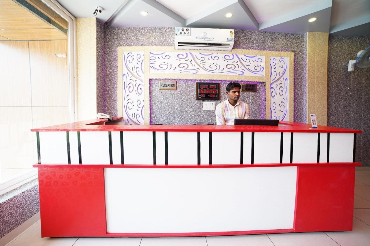 Oyo 39539 Hotel Vansh & Restaurant Kashipur Zewnętrze zdjęcie